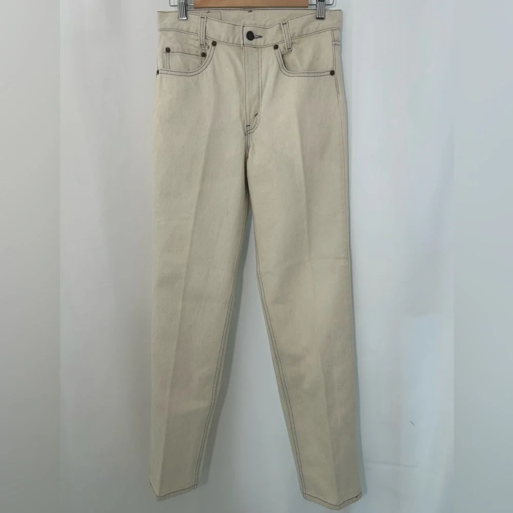 RARE! VTG LEVI’S Straight-Leg Student fit JEANS